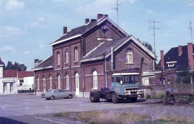QUEVAUCAMPS  DIA 78-4930.jpg
